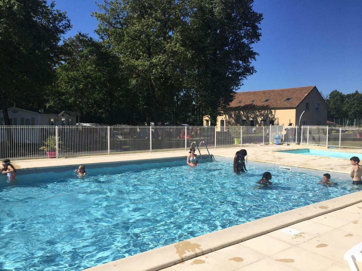 Camping Les Petites Minaudieres Otel Saint-Sauveur  Dış mekan fotoğraf