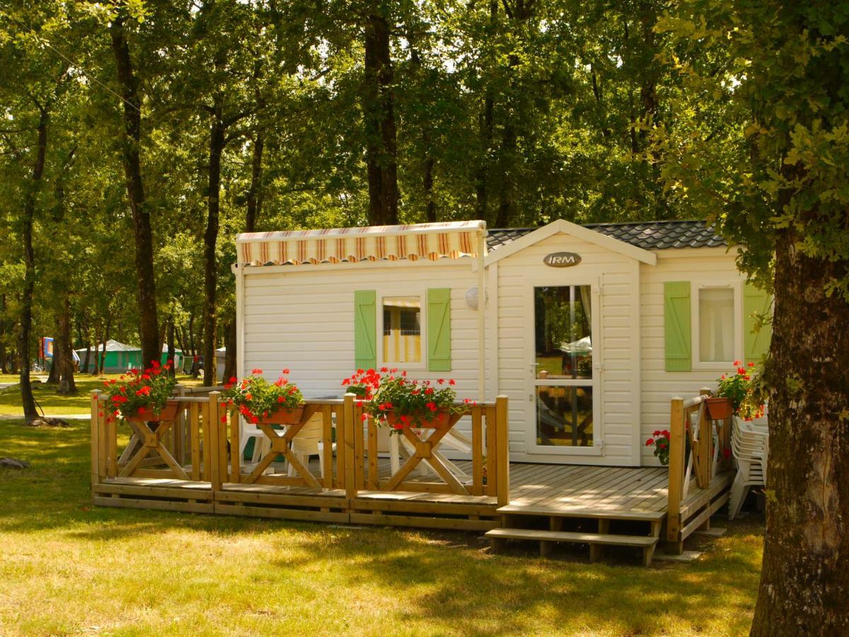 Camping Les Petites Minaudieres Otel Saint-Sauveur  Dış mekan fotoğraf